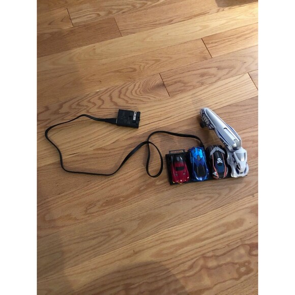 Anki Overdrive Starter Kit With 2 Extra Cars- 4 Cars total - Picture 11 of 16